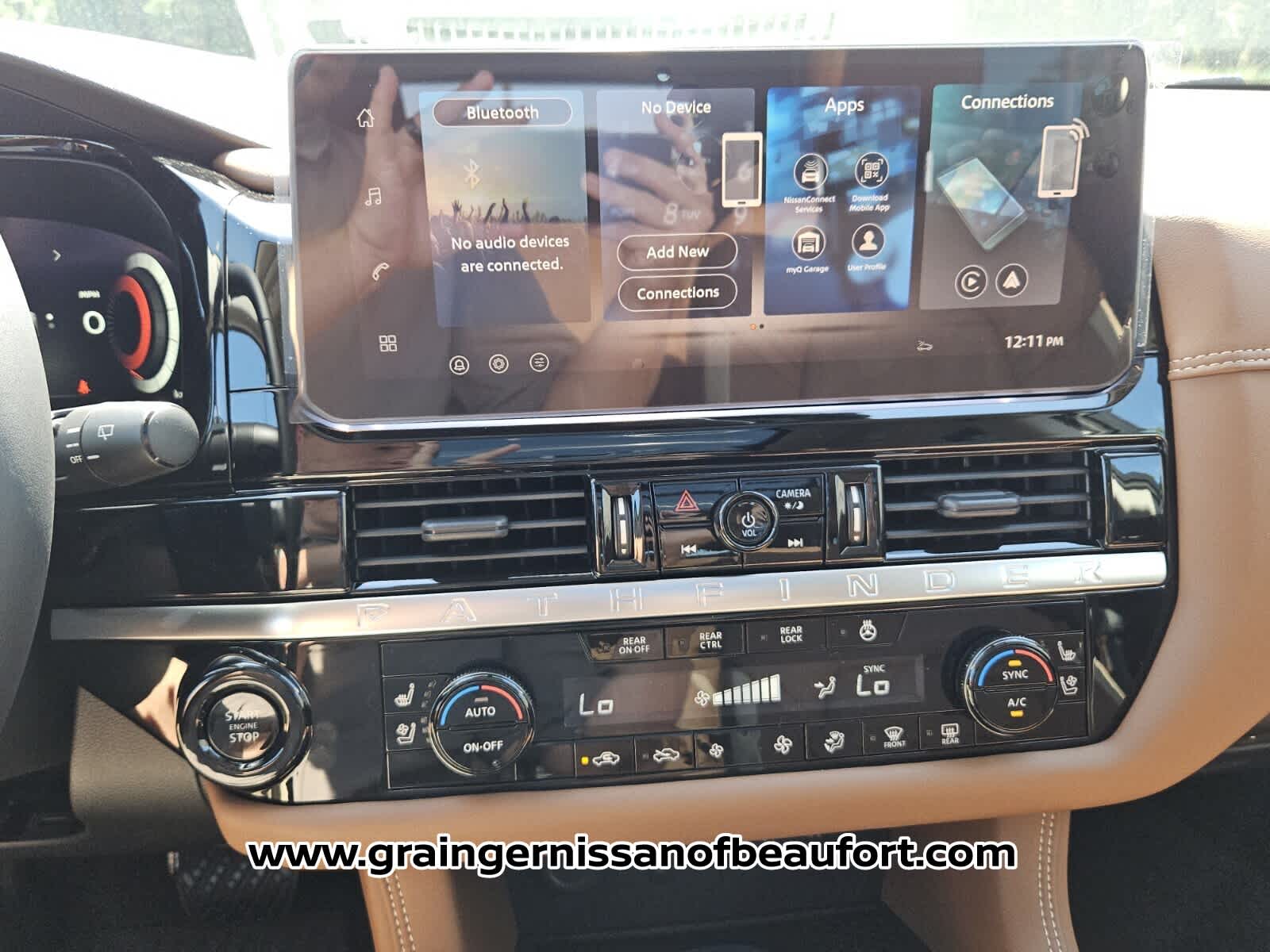 2026 Nissan Pathfinder Platinum