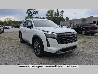 2026 Nissan Pathfinder Platinum