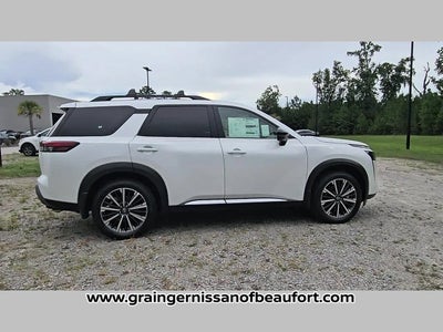 2026 Nissan Pathfinder Platinum