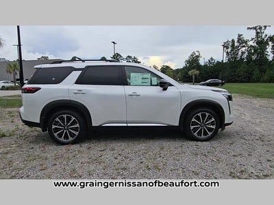 2026 Nissan Pathfinder Platinum