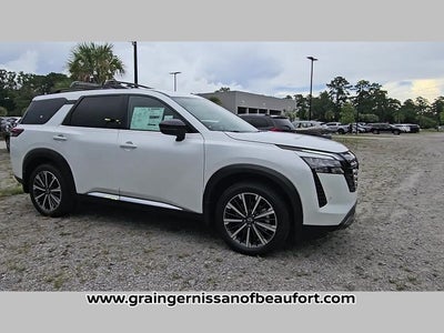 2026 Nissan Pathfinder Platinum