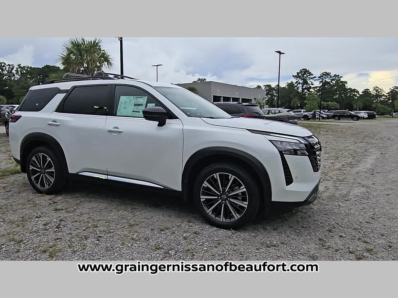 2026 Nissan Pathfinder Platinum