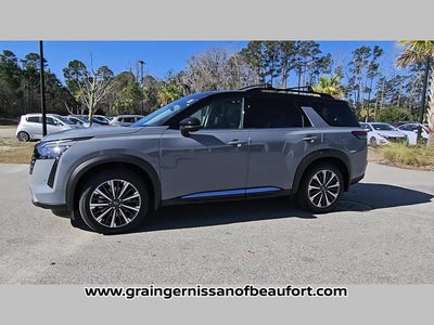 2026 Nissan Pathfinder Platinum