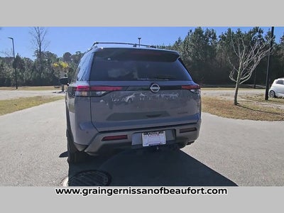 2026 Nissan Pathfinder Platinum