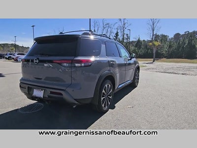 2026 Nissan Pathfinder Platinum