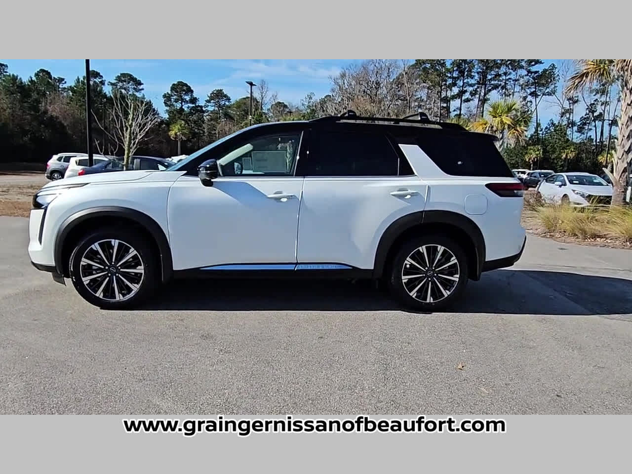 2026 Nissan Pathfinder Platinum