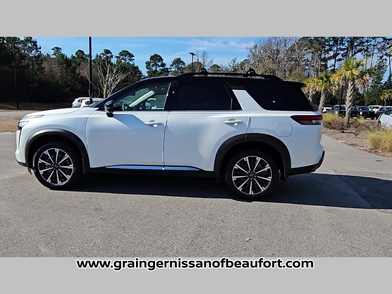 2026 Nissan Pathfinder Platinum