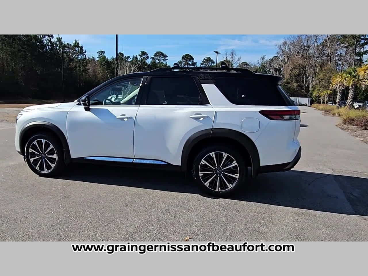 2026 Nissan Pathfinder Platinum