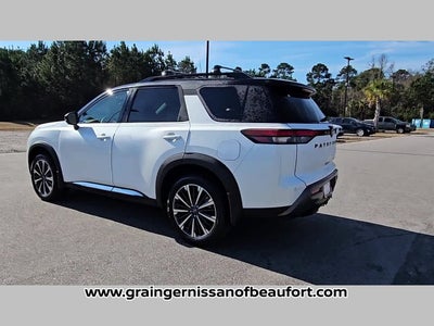 2026 Nissan Pathfinder Platinum