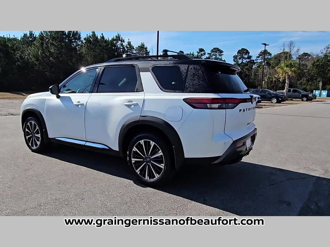 2026 Nissan Pathfinder Platinum