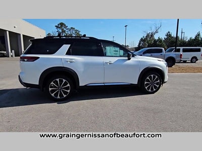 2026 Nissan Pathfinder Platinum