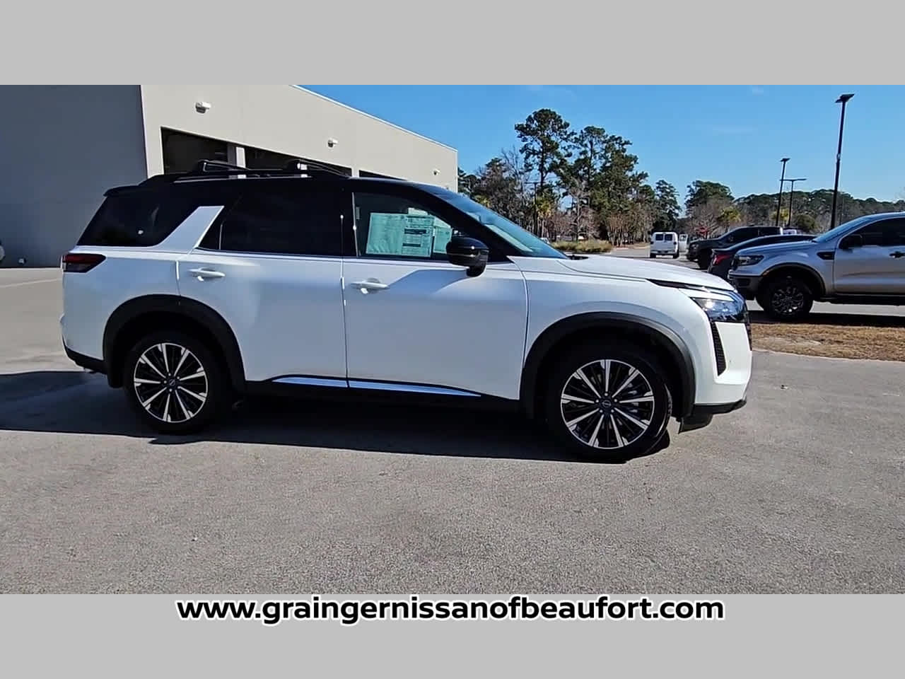 2026 Nissan Pathfinder Platinum