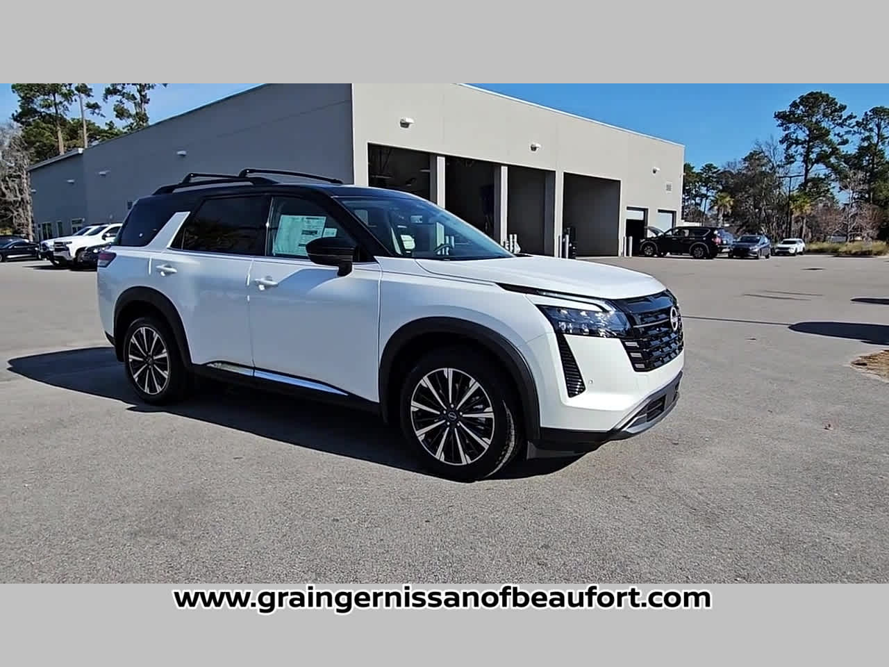 2026 Nissan Pathfinder Platinum