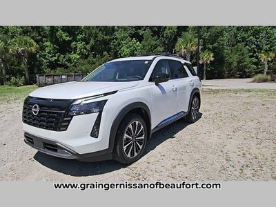 2026 Nissan Pathfinder Platinum