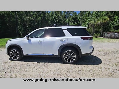 2026 Nissan Pathfinder Platinum