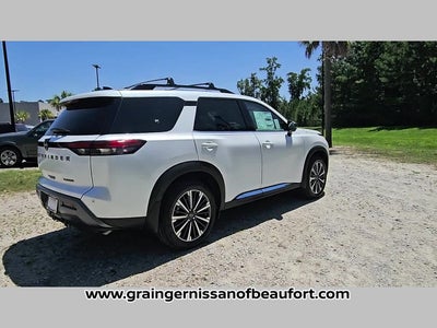 2026 Nissan Pathfinder Platinum