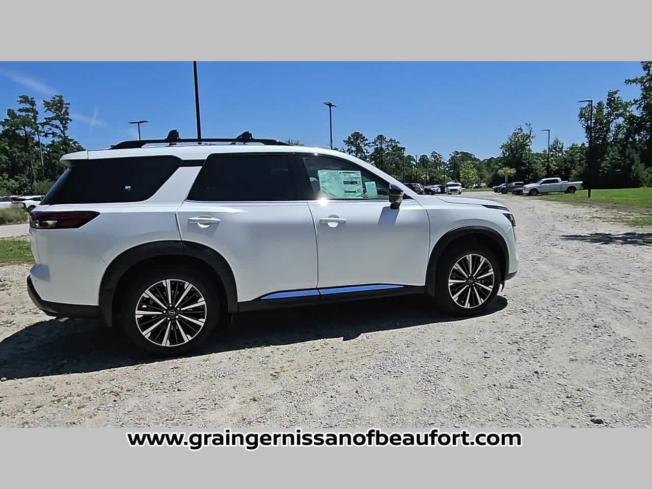 2026 Nissan Pathfinder Platinum