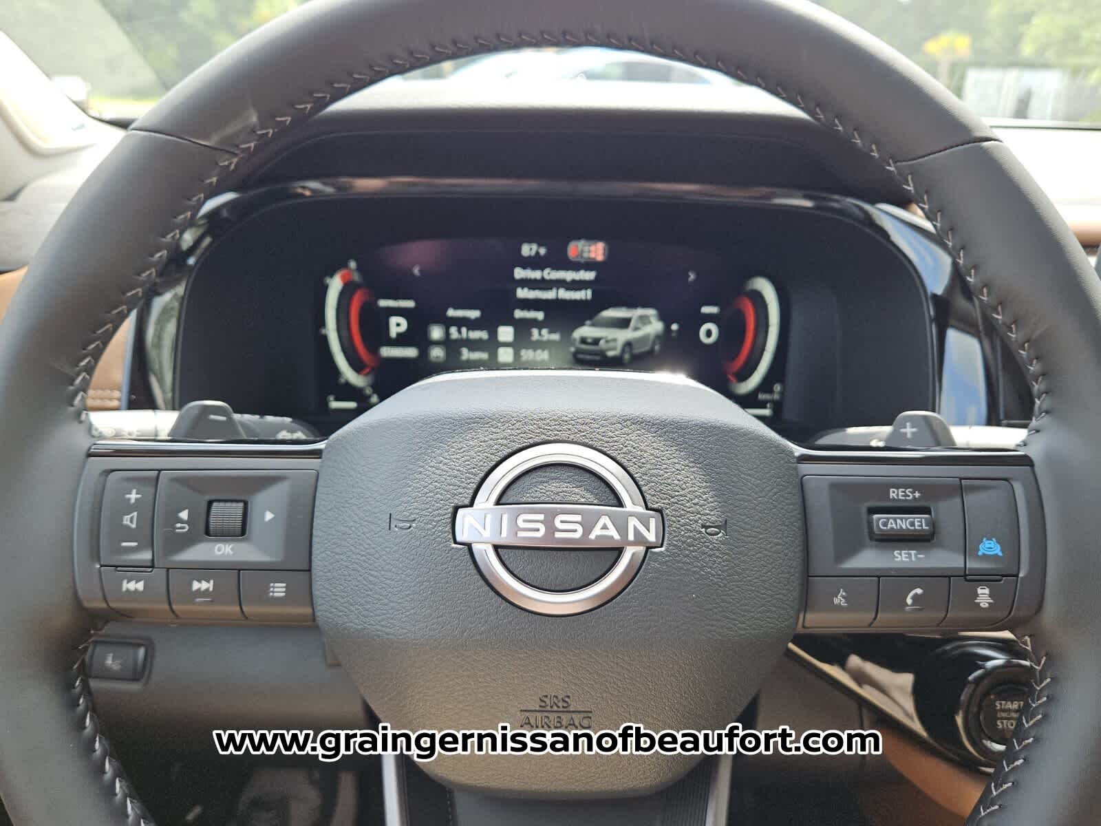 2026 Nissan Pathfinder Platinum