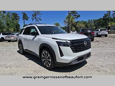 2026 Nissan Pathfinder Platinum