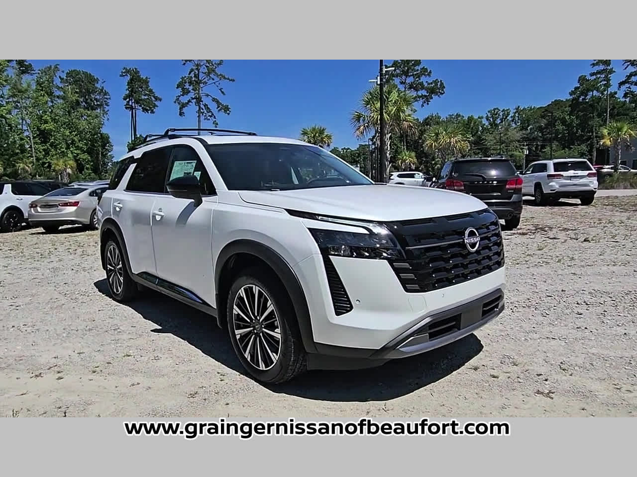 2026 Nissan Pathfinder Platinum