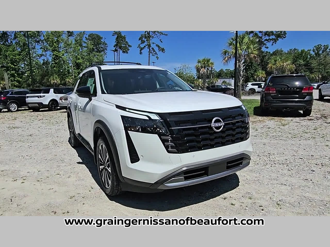 2026 Nissan Pathfinder Platinum