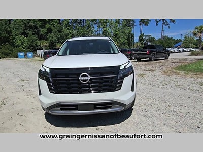 2026 Nissan Pathfinder Platinum