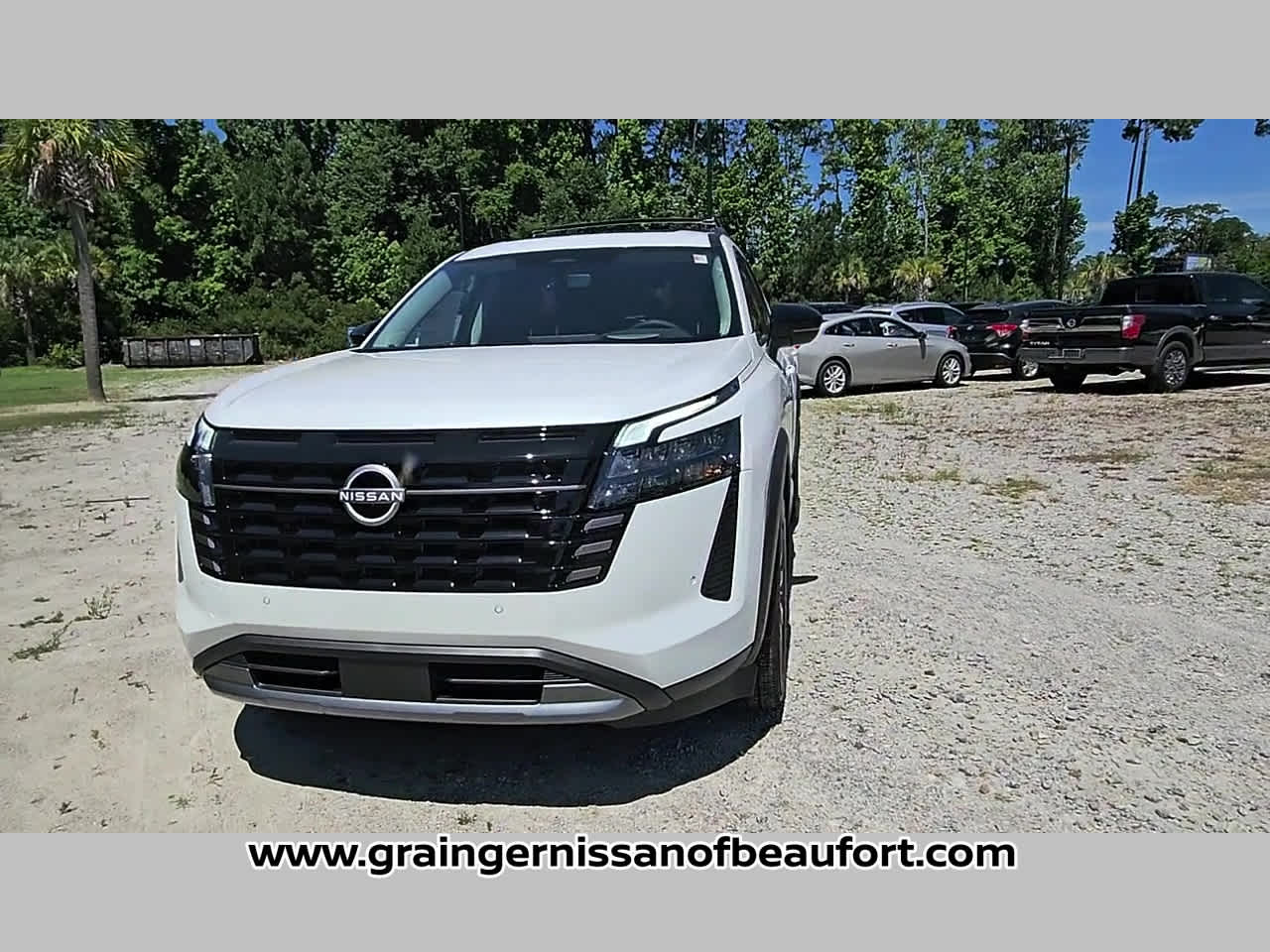 2026 Nissan Pathfinder Platinum