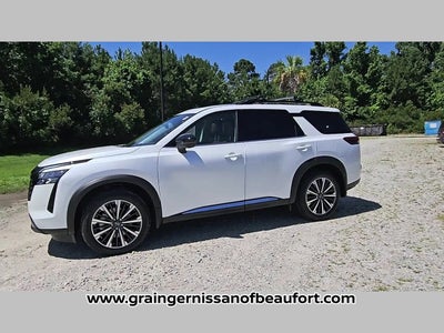 2026 Nissan Pathfinder Platinum