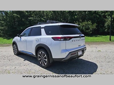 2026 Nissan Pathfinder Platinum