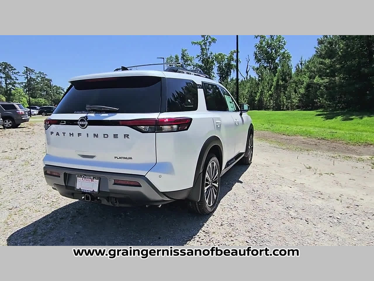 2026 Nissan Pathfinder Platinum