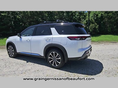 2026 Nissan Pathfinder Platinum