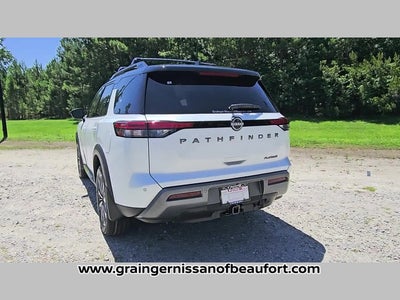 2026 Nissan Pathfinder Platinum