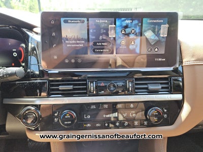 2026 Nissan Pathfinder Platinum