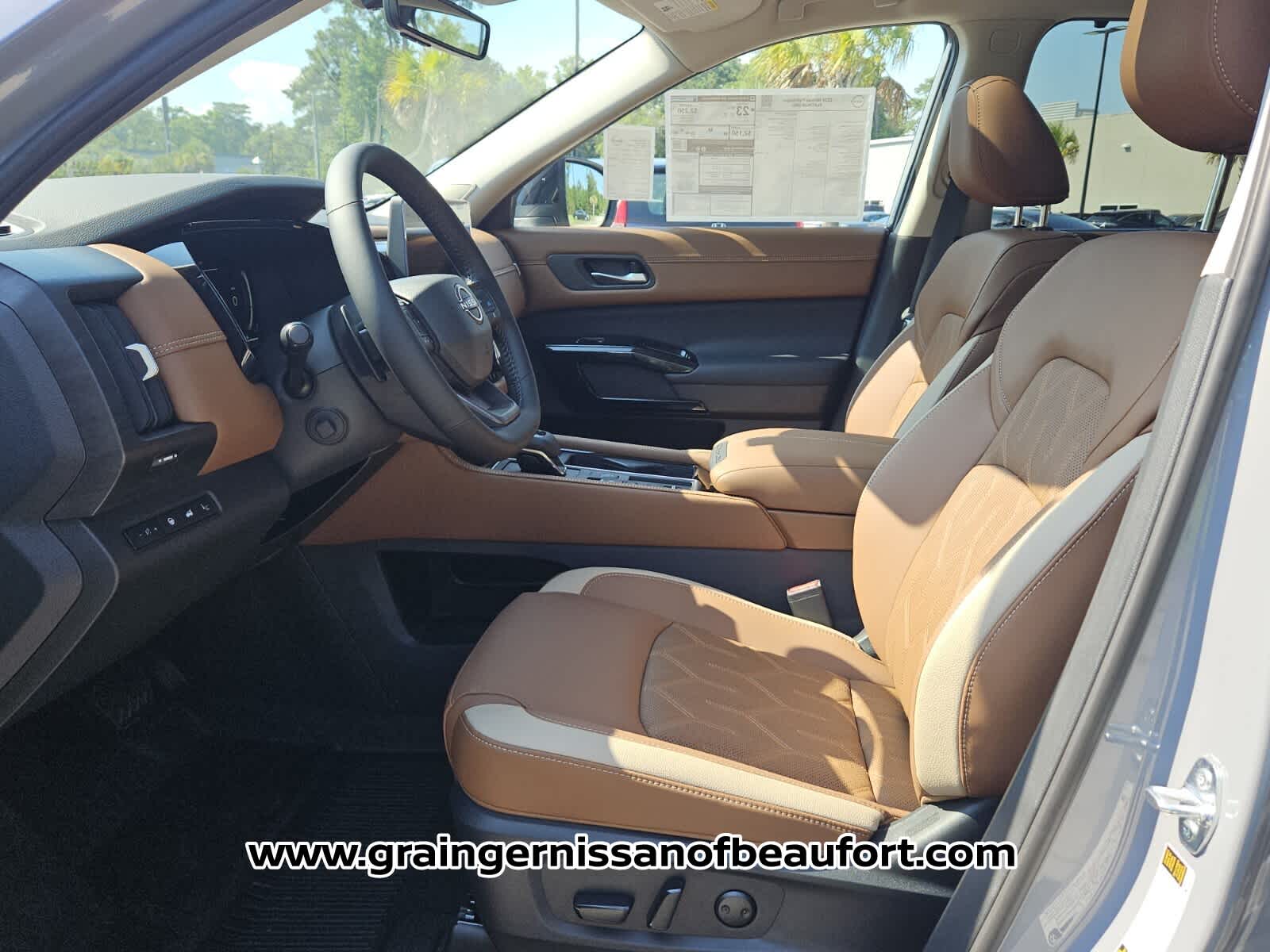 2026 Nissan Pathfinder Platinum