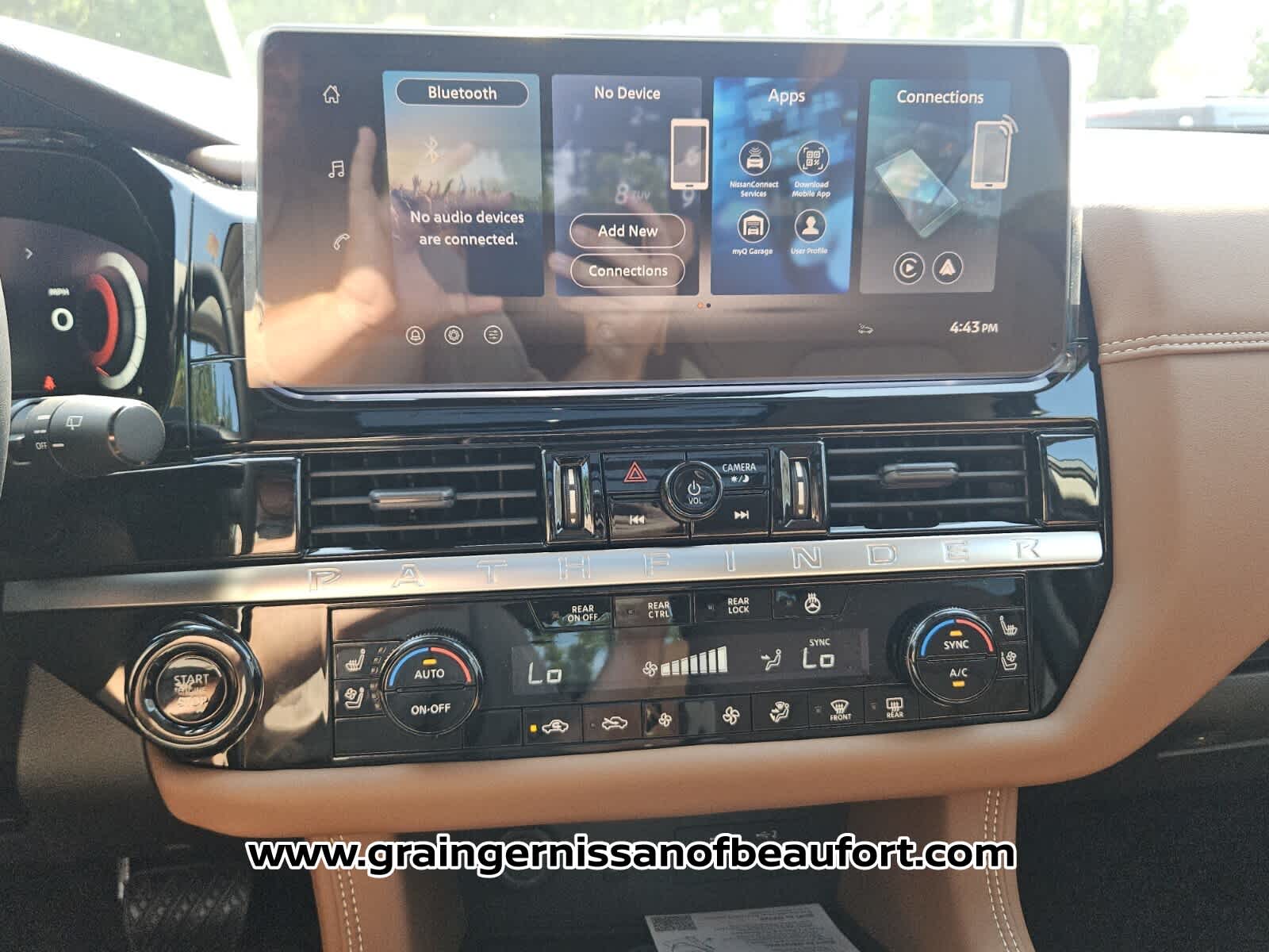 2026 Nissan Pathfinder Platinum