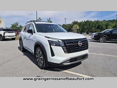 2026 Nissan Pathfinder Platinum