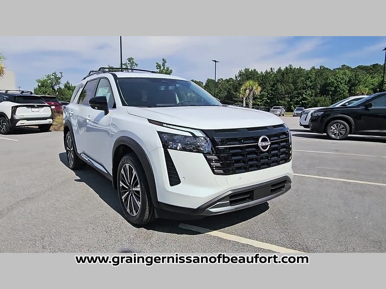 2026 Nissan Pathfinder Platinum