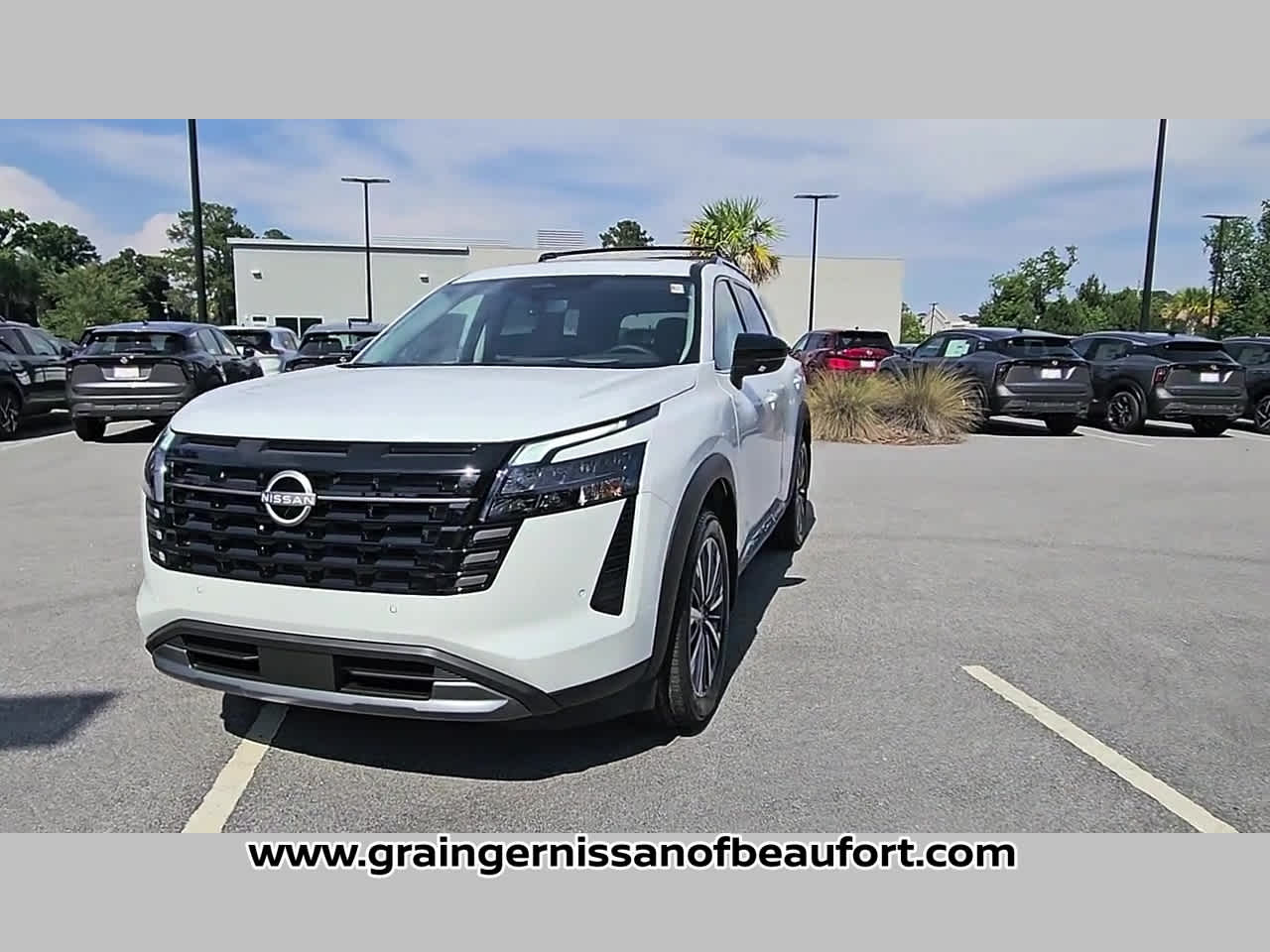 2026 Nissan Pathfinder Platinum