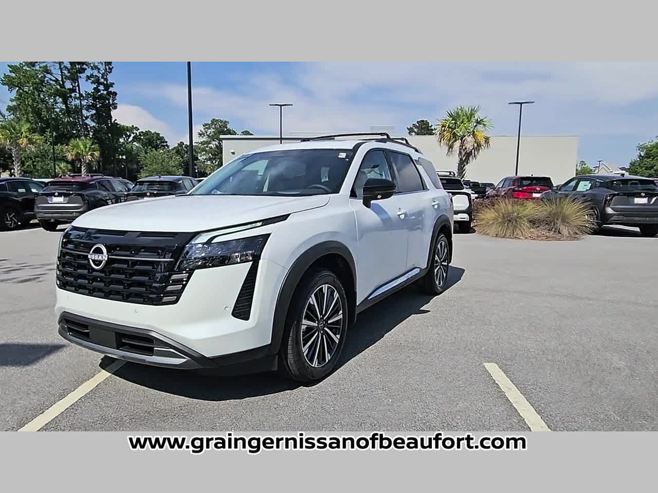 2026 Nissan Pathfinder Platinum
