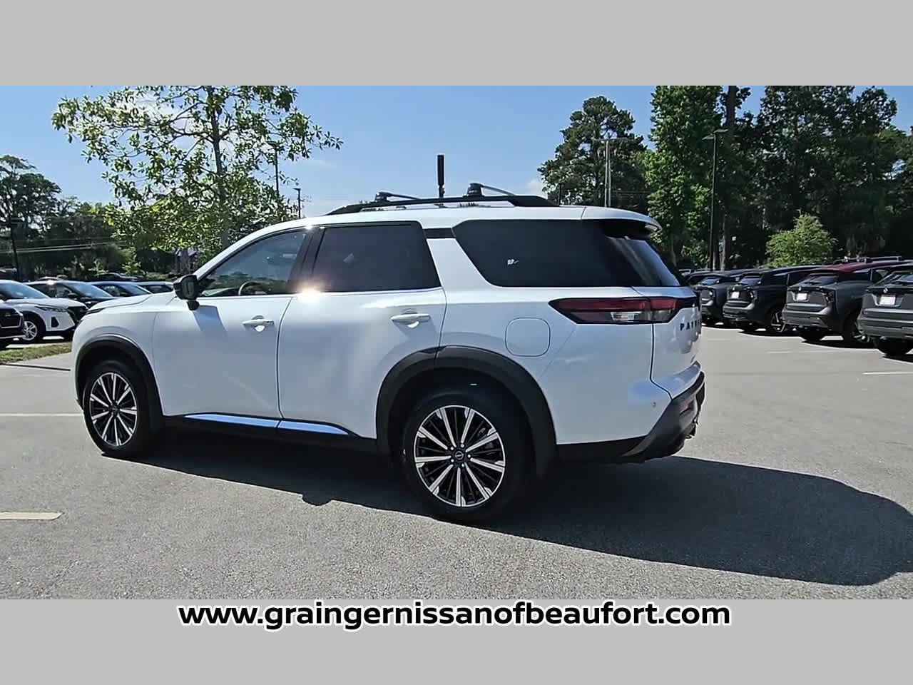 2026 Nissan Pathfinder Platinum