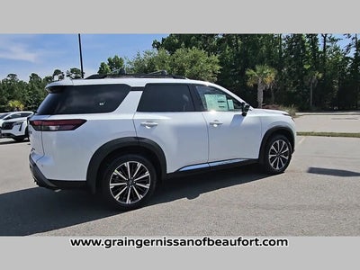 2026 Nissan Pathfinder Platinum