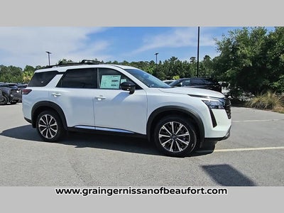 2026 Nissan Pathfinder Platinum