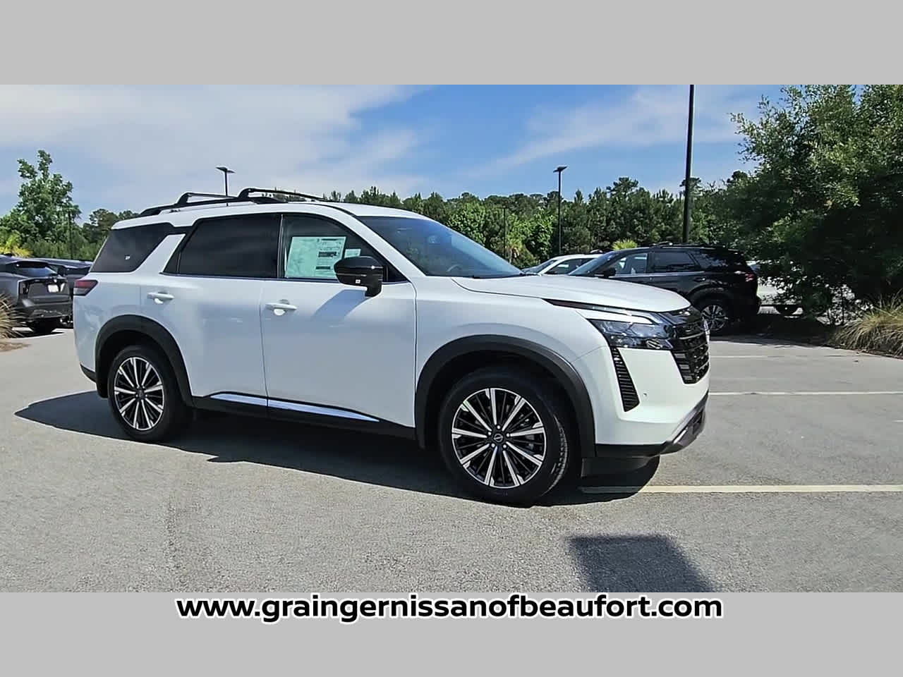 2026 Nissan Pathfinder Platinum