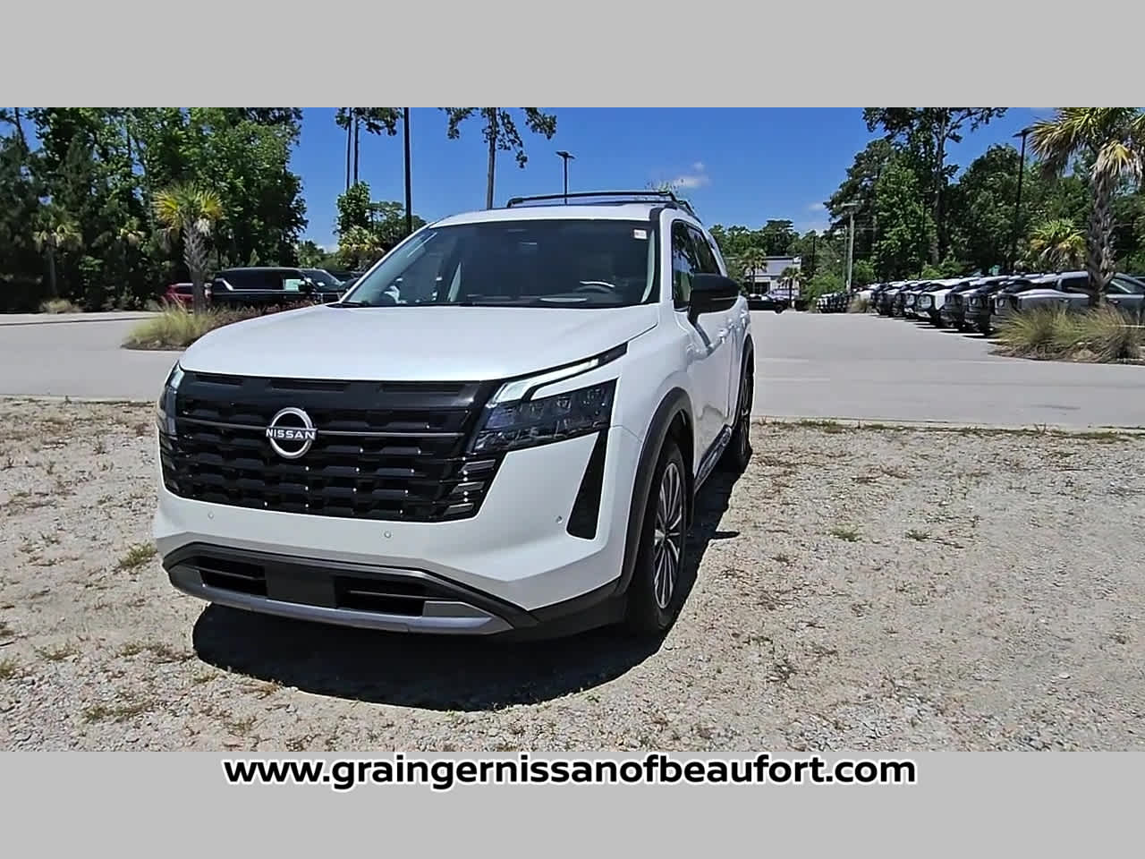 2026 Nissan Pathfinder Platinum