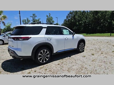 2026 Nissan Pathfinder Platinum