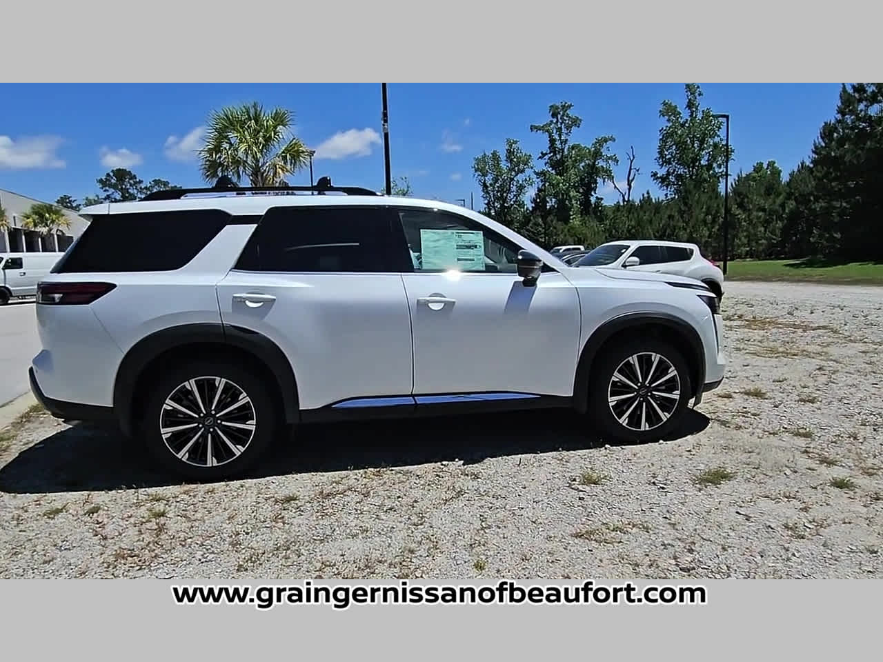 2026 Nissan Pathfinder Platinum