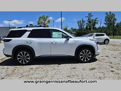 2026 Nissan Pathfinder Platinum