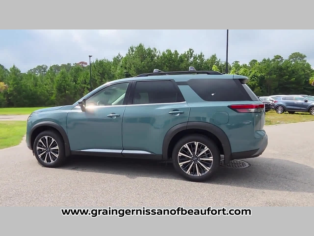 2026 Nissan Pathfinder Platinum