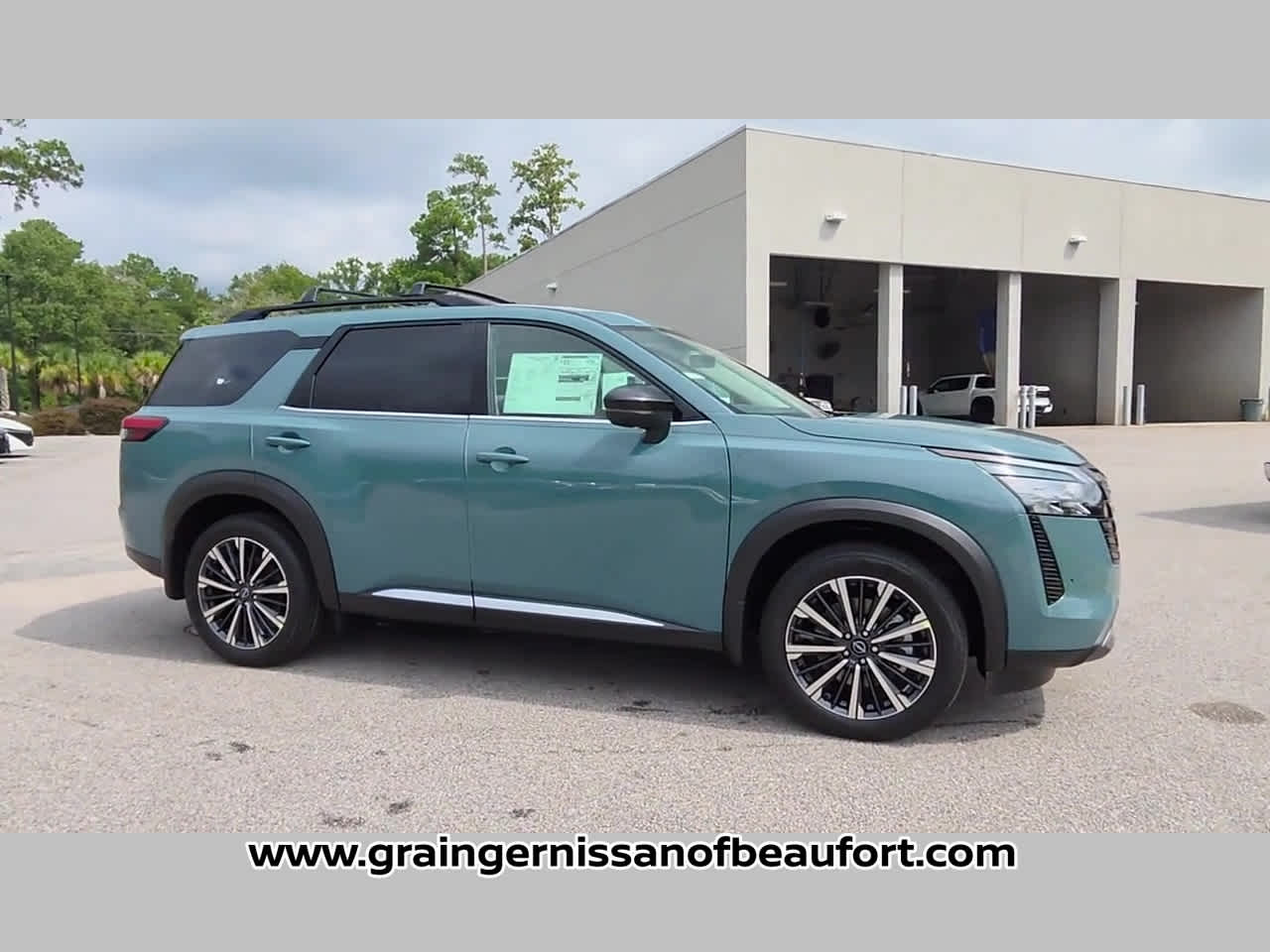 2026 Nissan Pathfinder Platinum