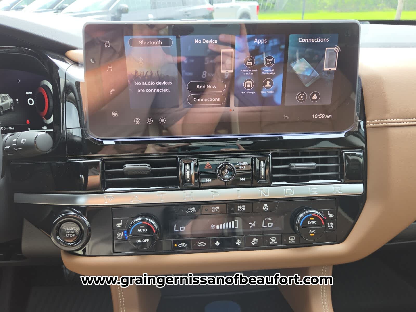 2026 Nissan Pathfinder Platinum